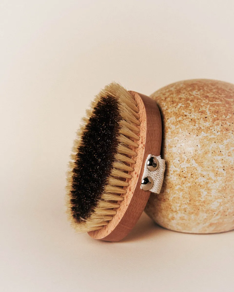 absolution-corps-la-brosse-nergisante-k-rperb-rste-kupfer image 1
